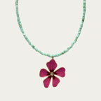 Collar con flor rosa o azul