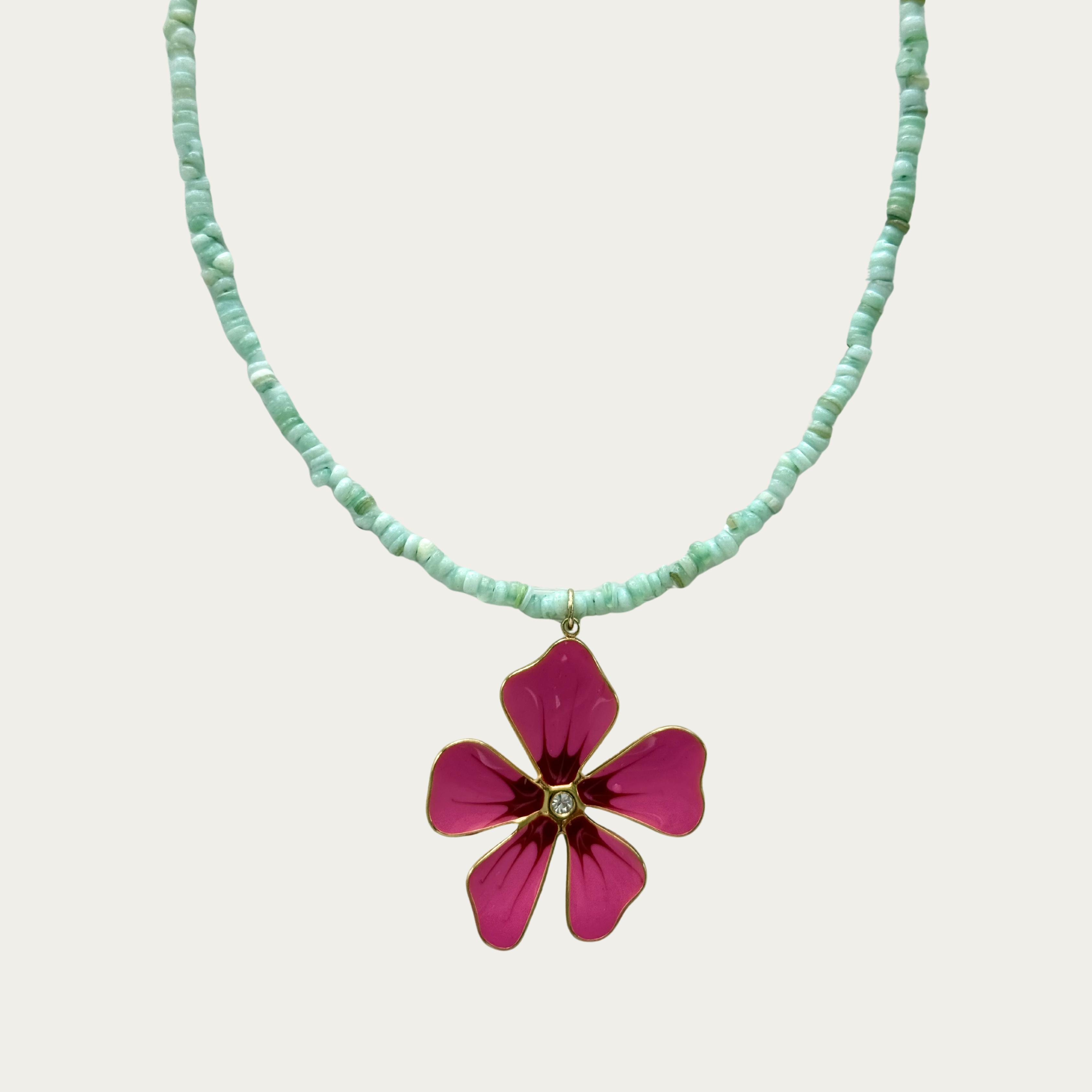Collar con flor rosa o azul