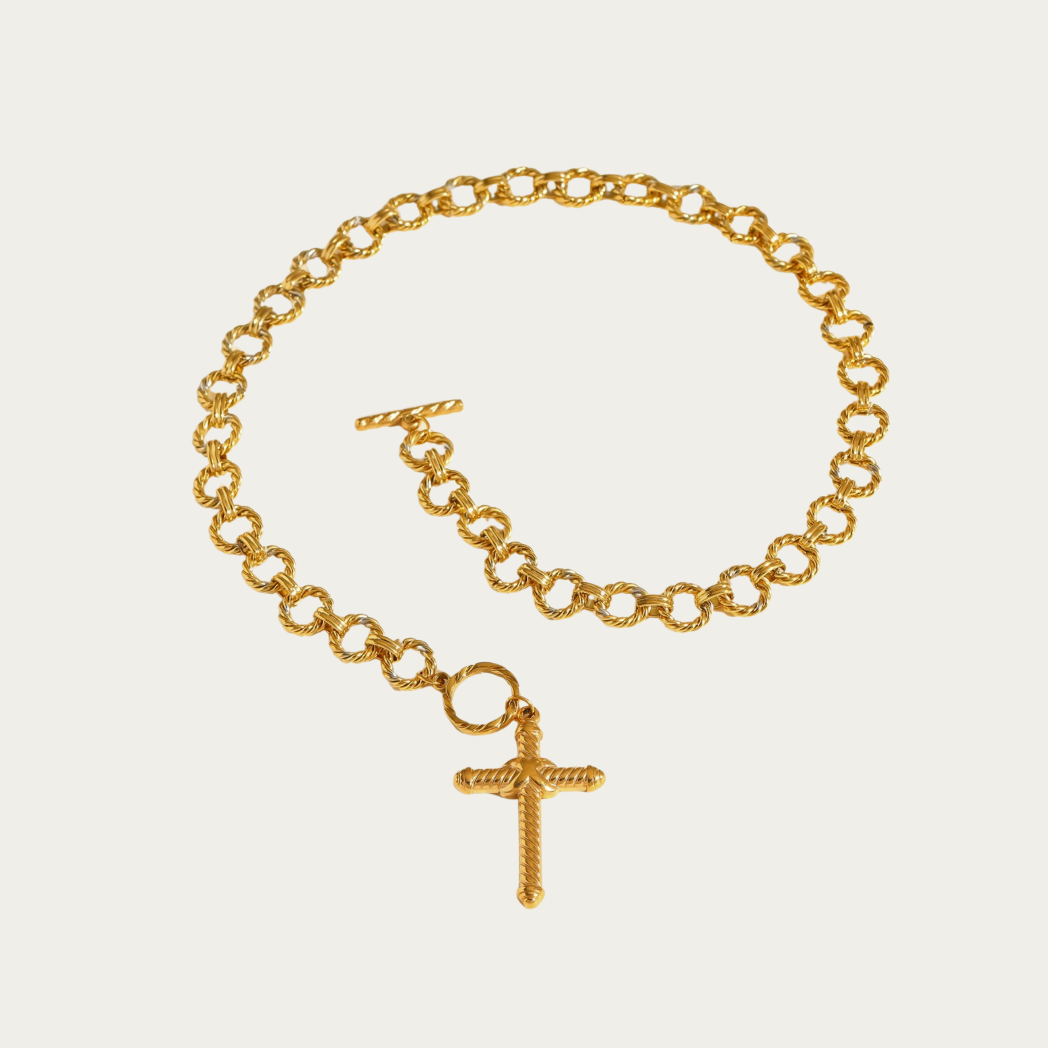 Collar de Cruz oro con cadena ancha y cierre redondo al frente