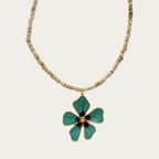 Collar con flor rosa o azul