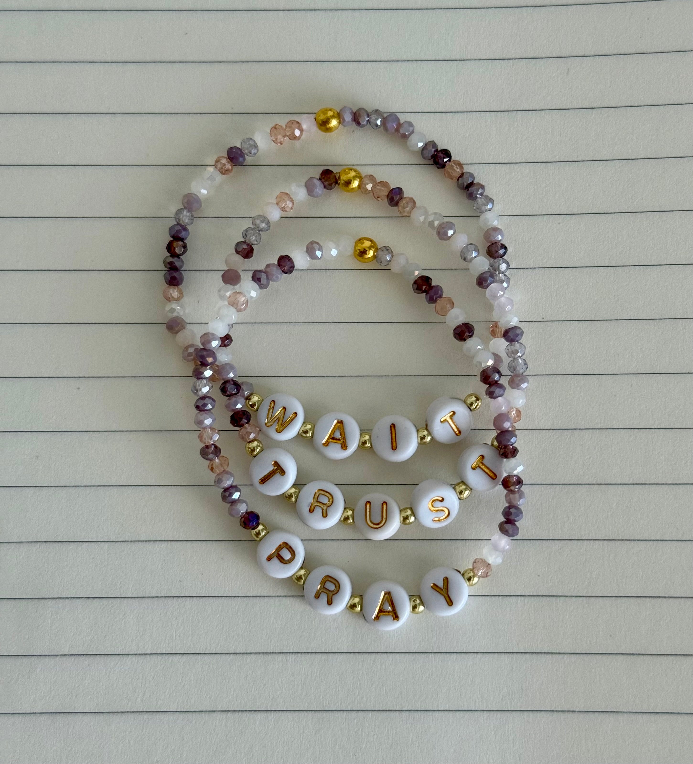 Pulseras WAIT | TRUST | PRAY (ajustable)