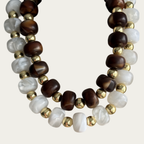 Collar chunky con balines - marrón o blanco