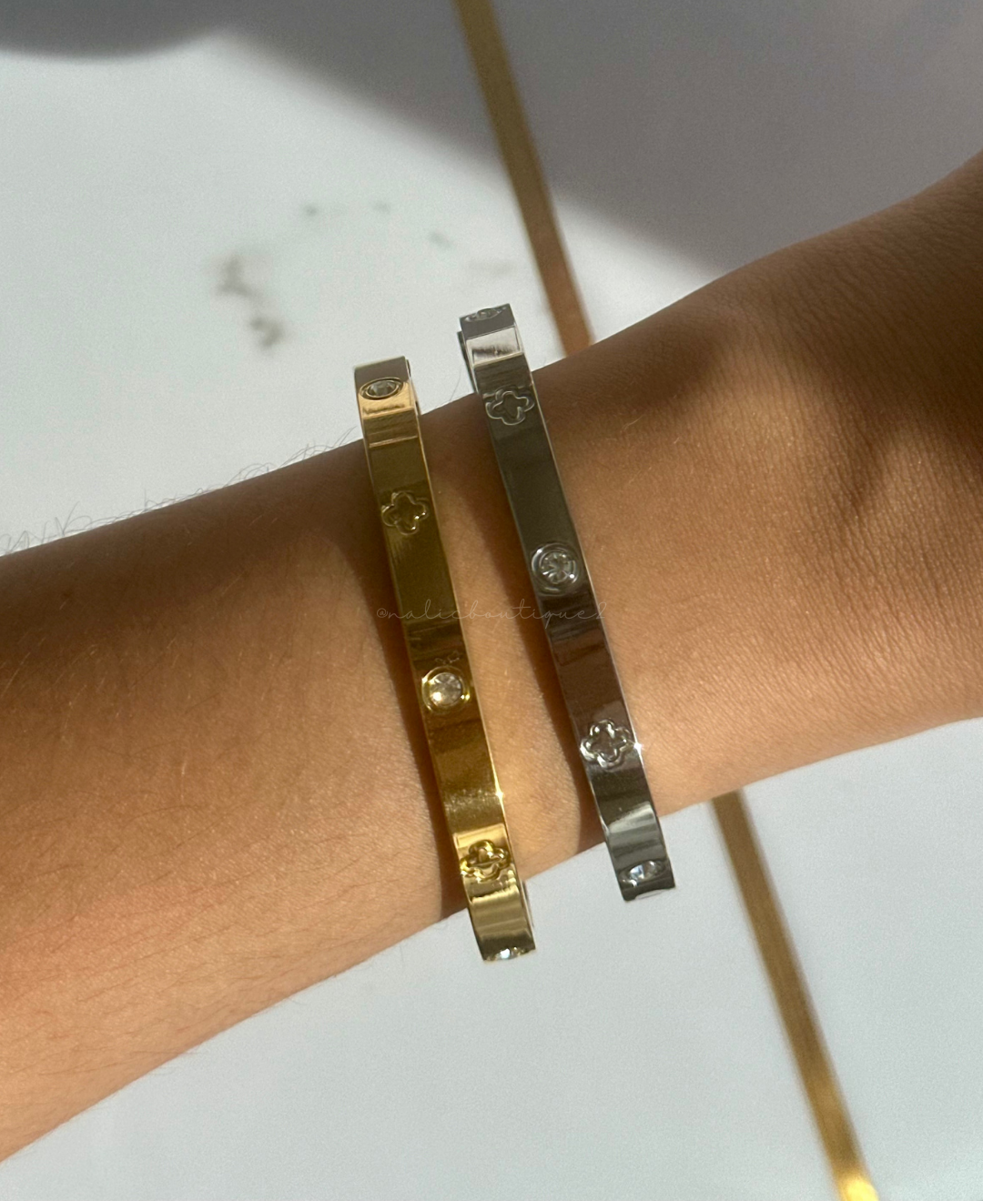 Bangle con trébol oro o plata Stainless Steel